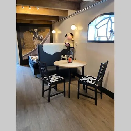 Studio De Kalver-hof At 16 Feet Below Sea-level Leimuiden